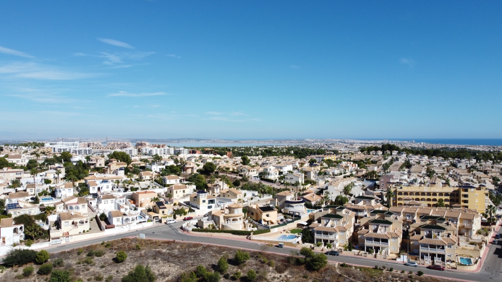 APARTAMENTOS MODERNOS EN VENTA EN ORIHUELA