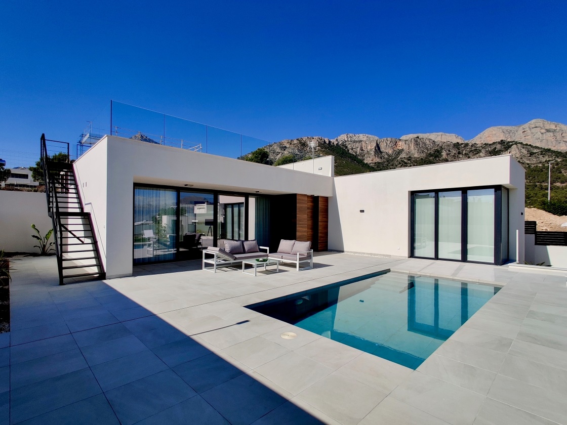 VILLAS MODERNAS  EN VENTA EN POLOP
