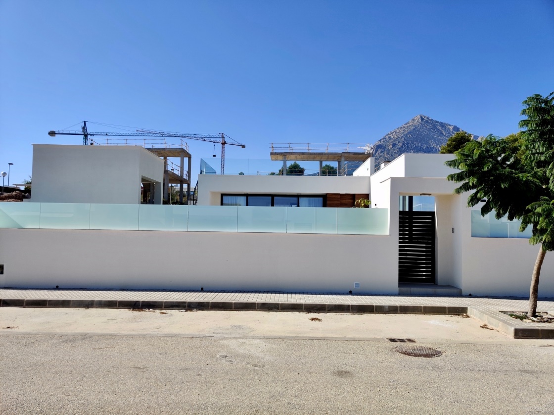 VILLAS MODERNAS  EN VENTA EN POLOP