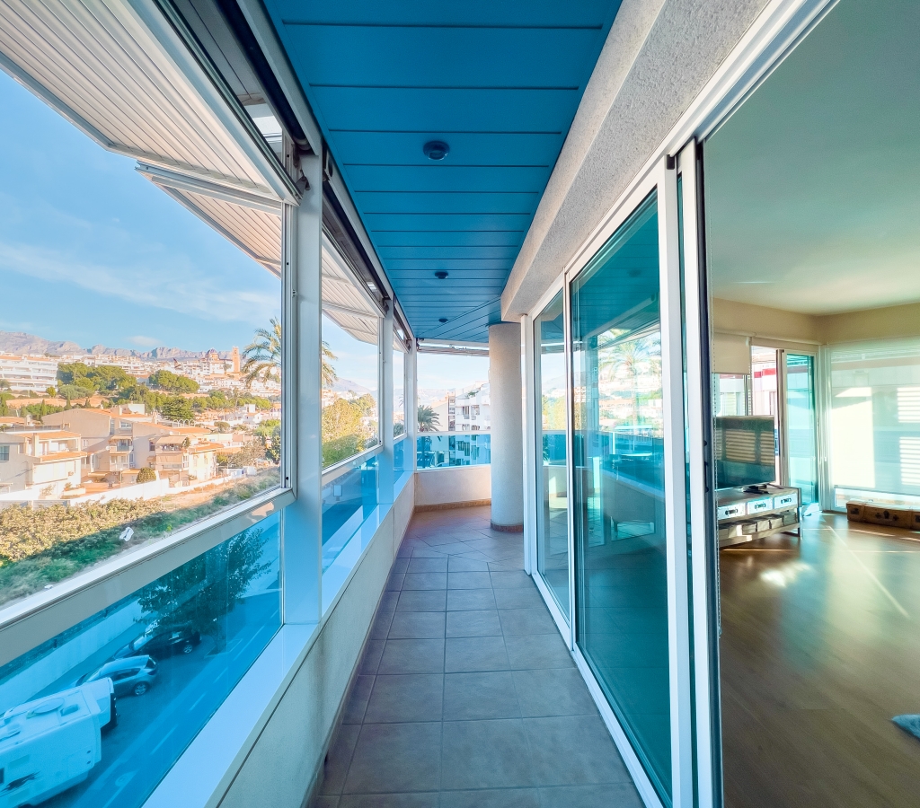 AMPLIO APARTAMENTO EN VENTA EN ALTEA PLAYA