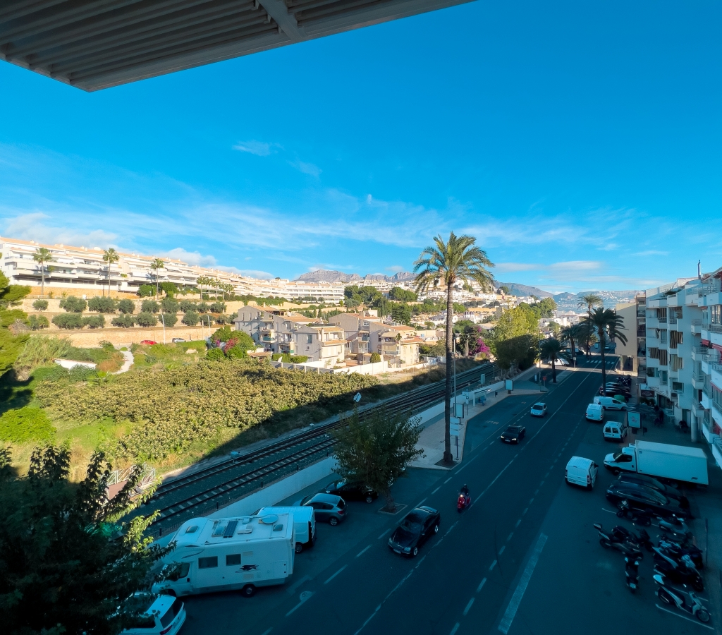 AMPLIO APARTAMENTO EN VENTA EN ALTEA PLAYA