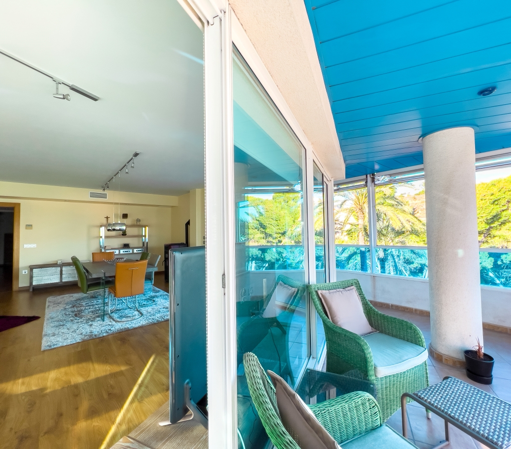 AMPLIO APARTAMENTO EN VENTA EN ALTEA PLAYA
