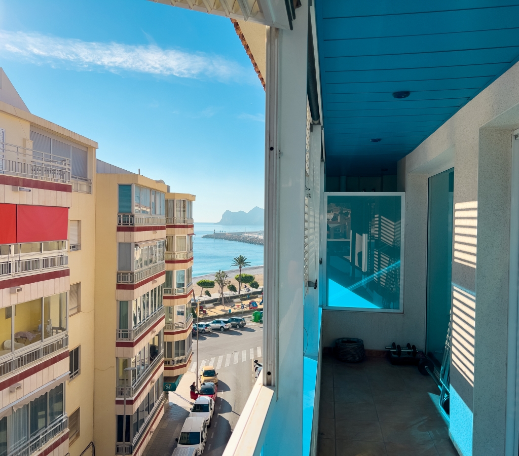 AMPLIO APARTAMENTO EN VENTA EN ALTEA PLAYA