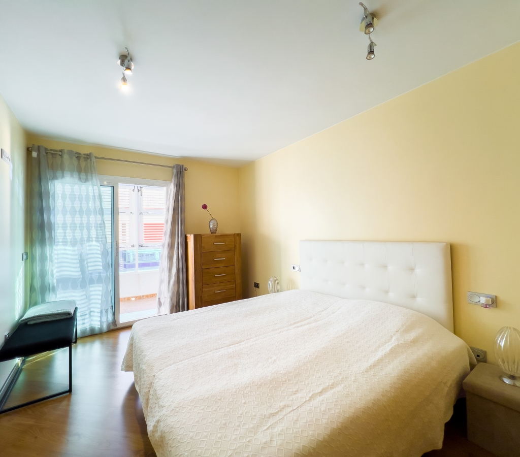 AMPLIO APARTAMENTO EN VENTA EN ALTEA PLAYA