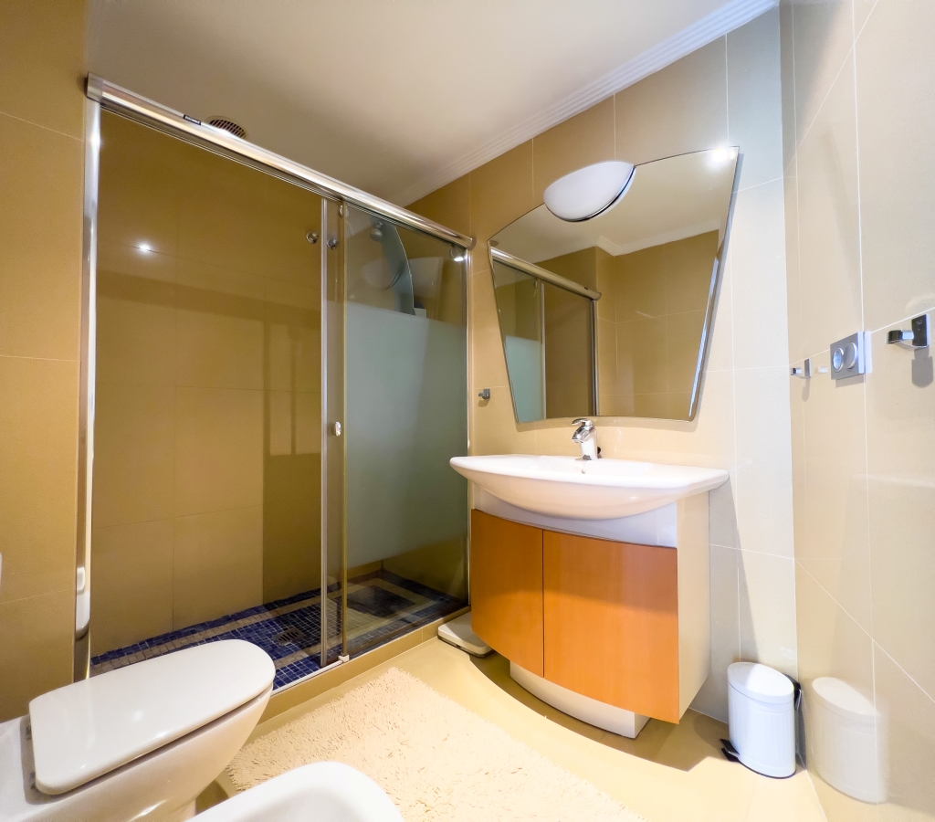 AMPLIO APARTAMENTO EN VENTA EN ALTEA PLAYA