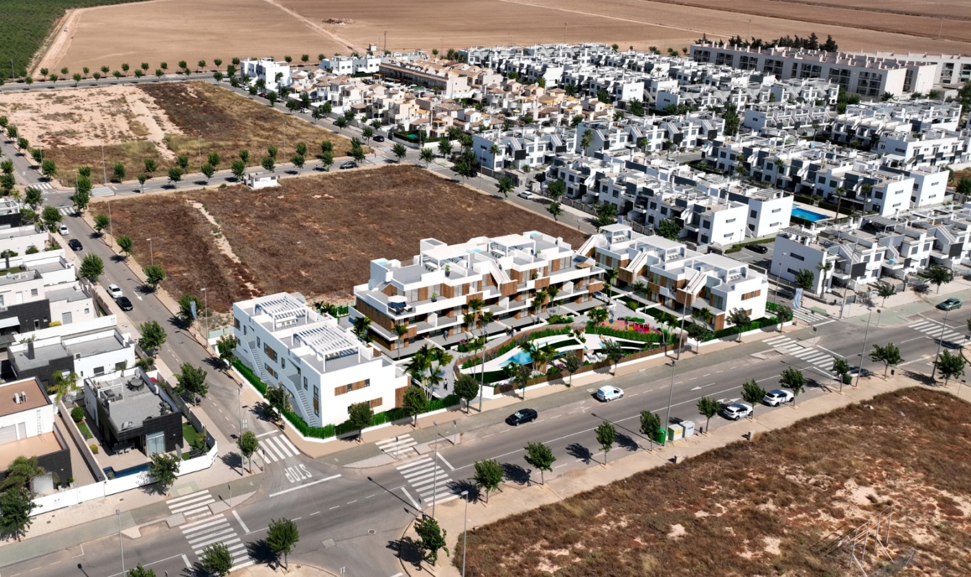 WOONCOMPLEX TE KOOP MET LUXE APPARTEMENTEN EN PENTHOUSES
