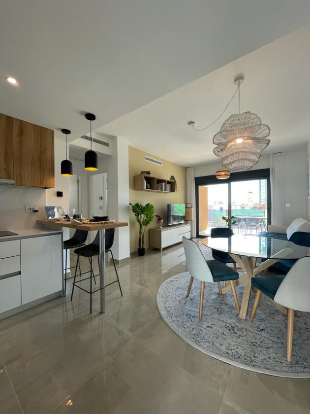 WOONCOMPLEX TE KOOP MET LUXE APPARTEMENTEN EN PENTHOUSES