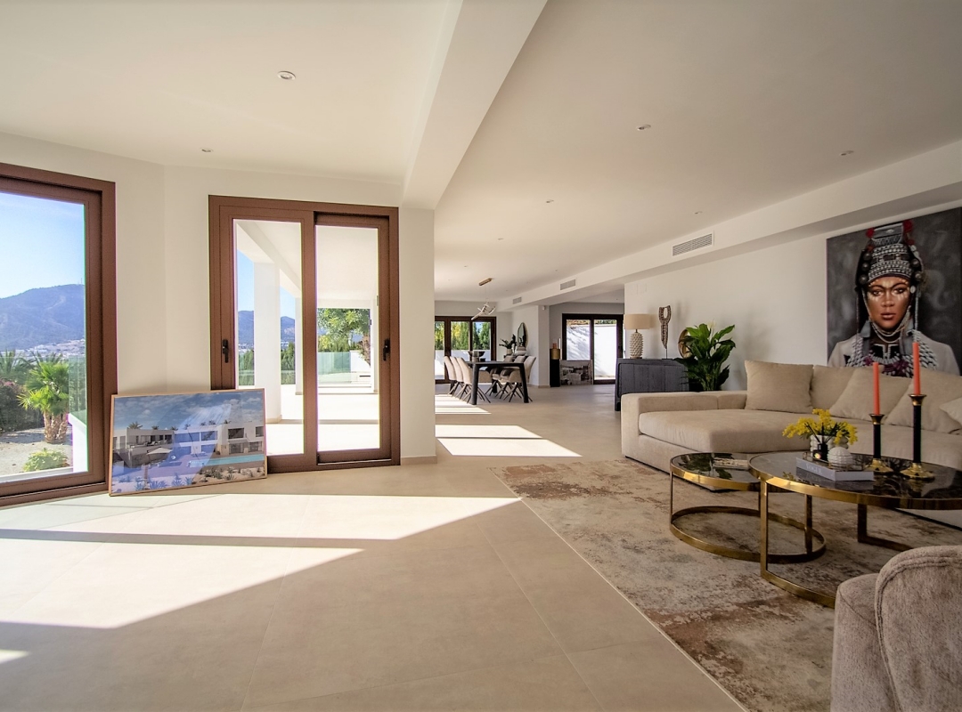 Villa spacieuse et moderne à vendre dans la planète -Altea