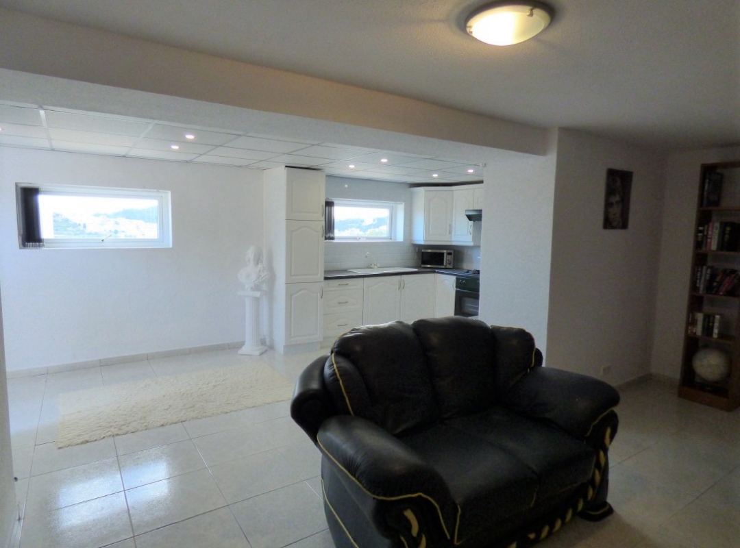VILLA CON VISTAS EN VENTA EN POLOP