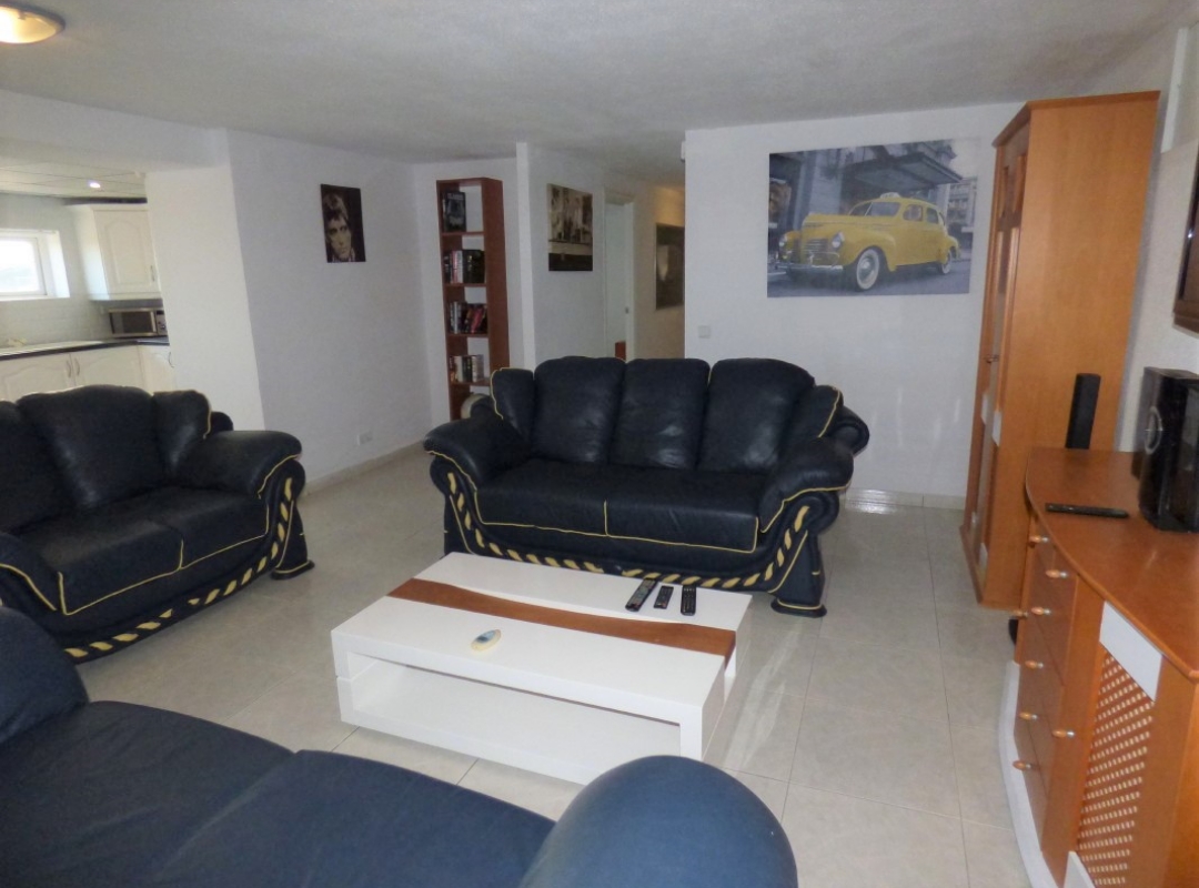 VILLA CON VISTAS EN VENTA EN POLOP