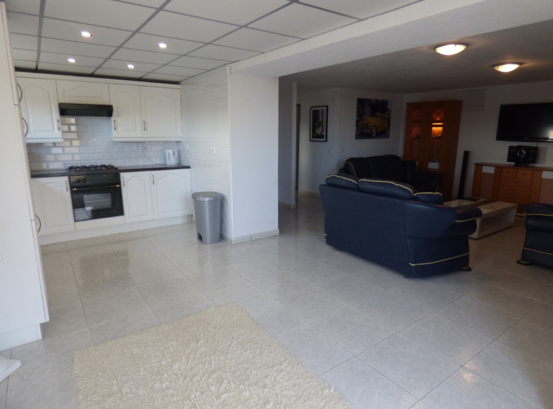 VILLA CON VISTAS EN VENTA EN POLOP