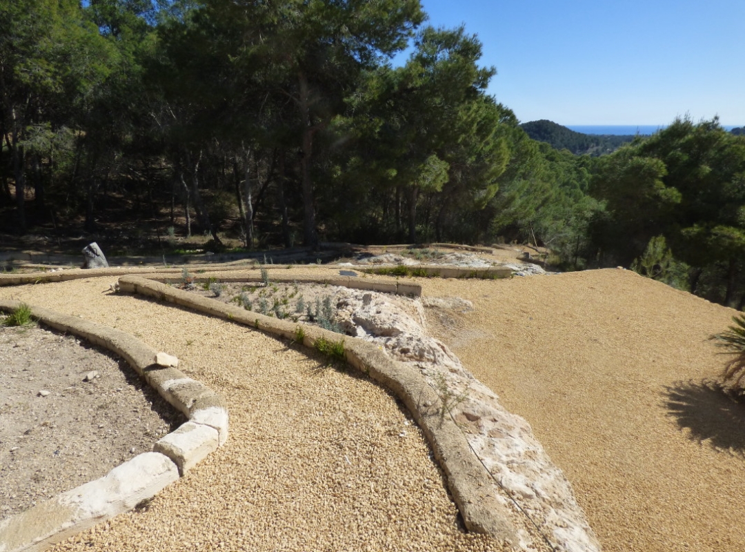 VILLA CON VISTAS EN VENTA EN POLOP