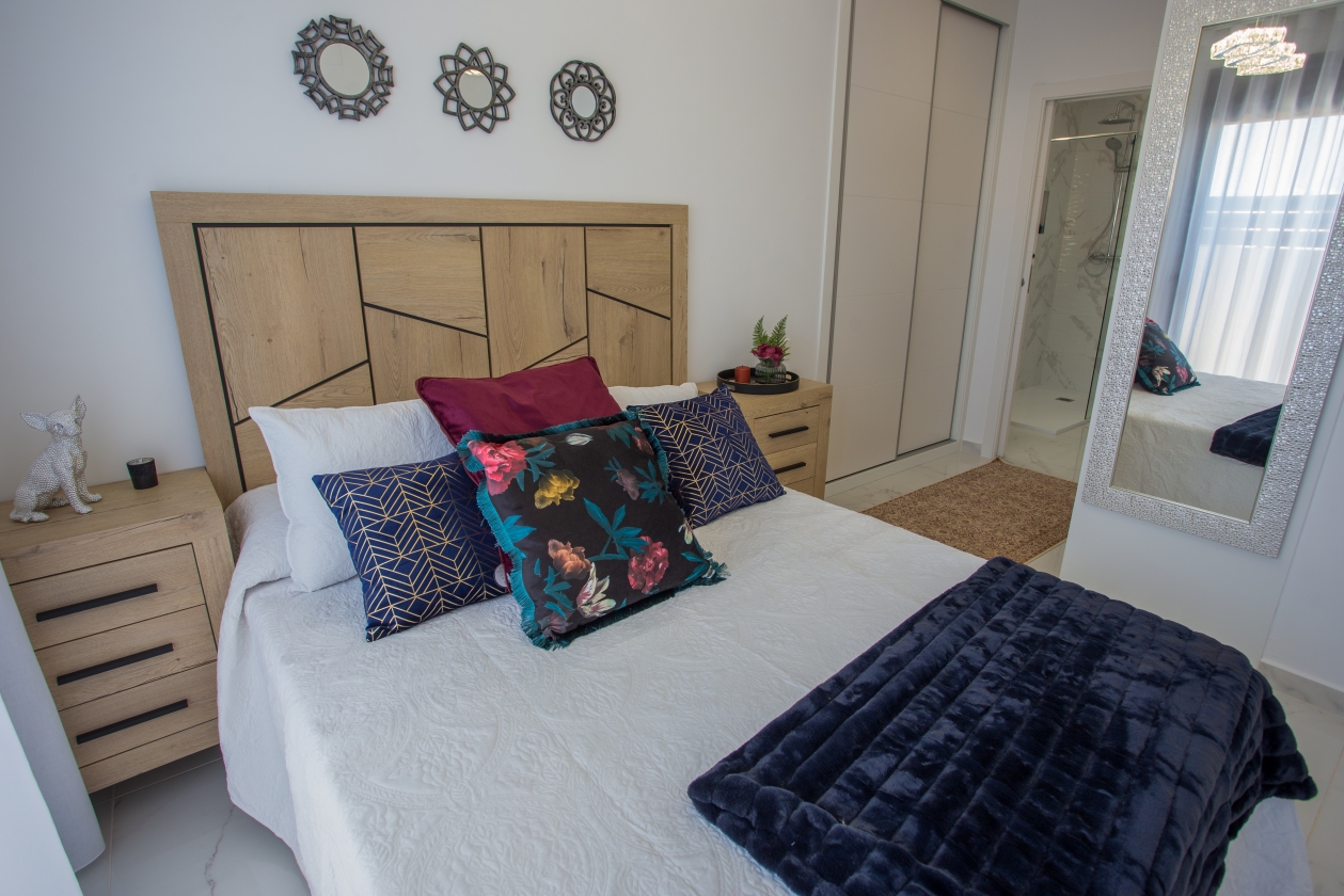 SEHR SONNIGE VILLA ZUM VERKAUF IN LOS MONTESINOS
