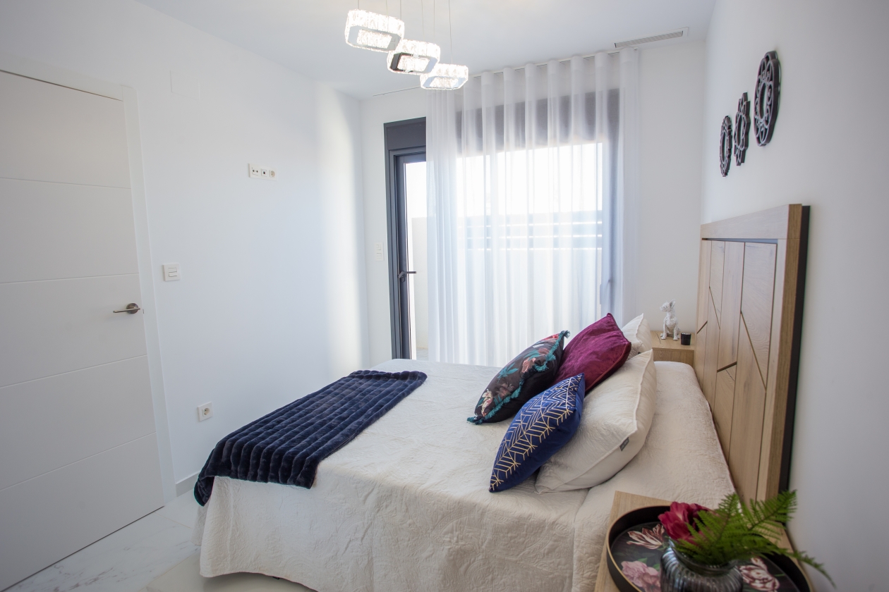 SEHR SONNIGE VILLA ZUM VERKAUF IN LOS MONTESINOS