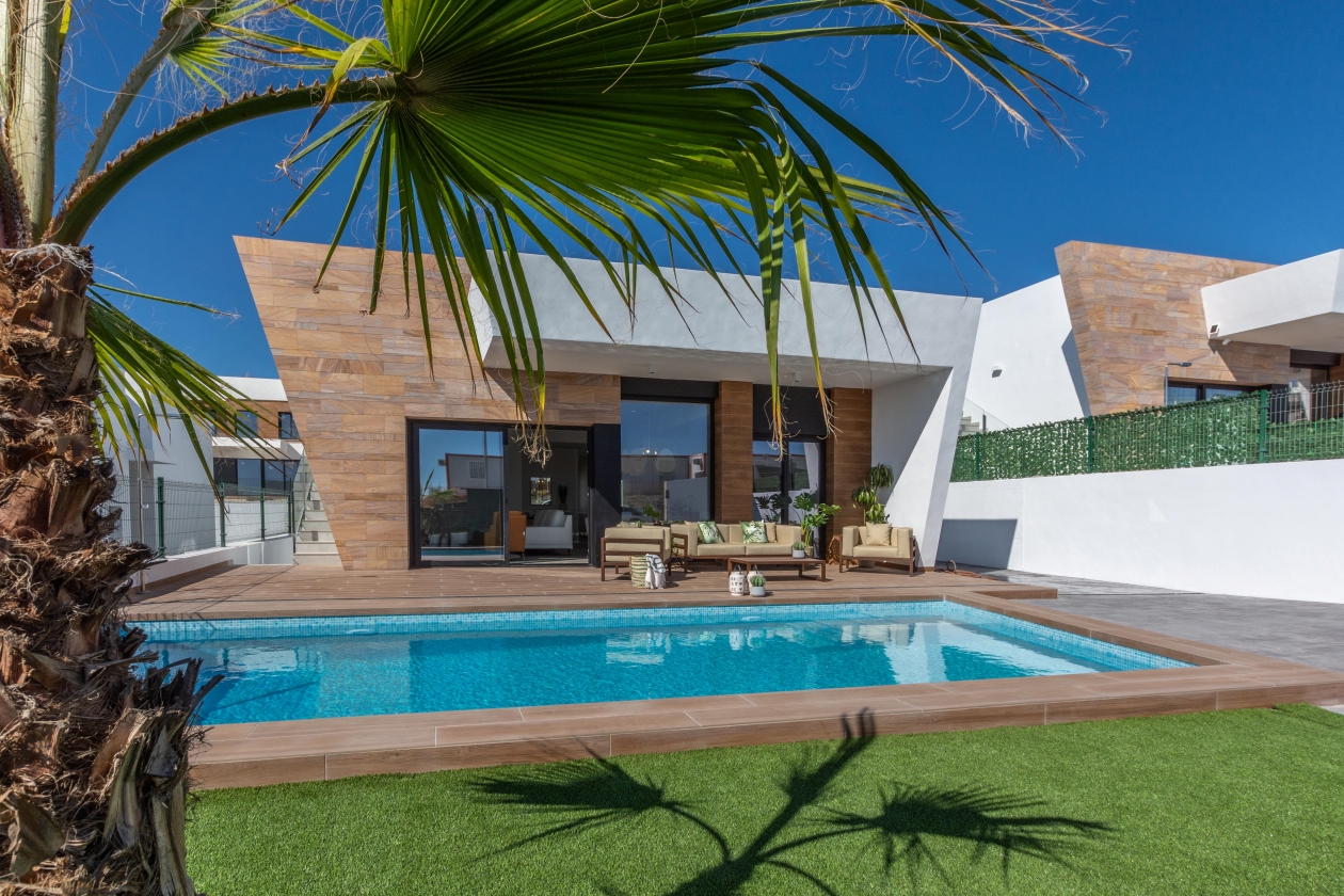 Villa Moderna en venta  con vistas al mar en Finestrat