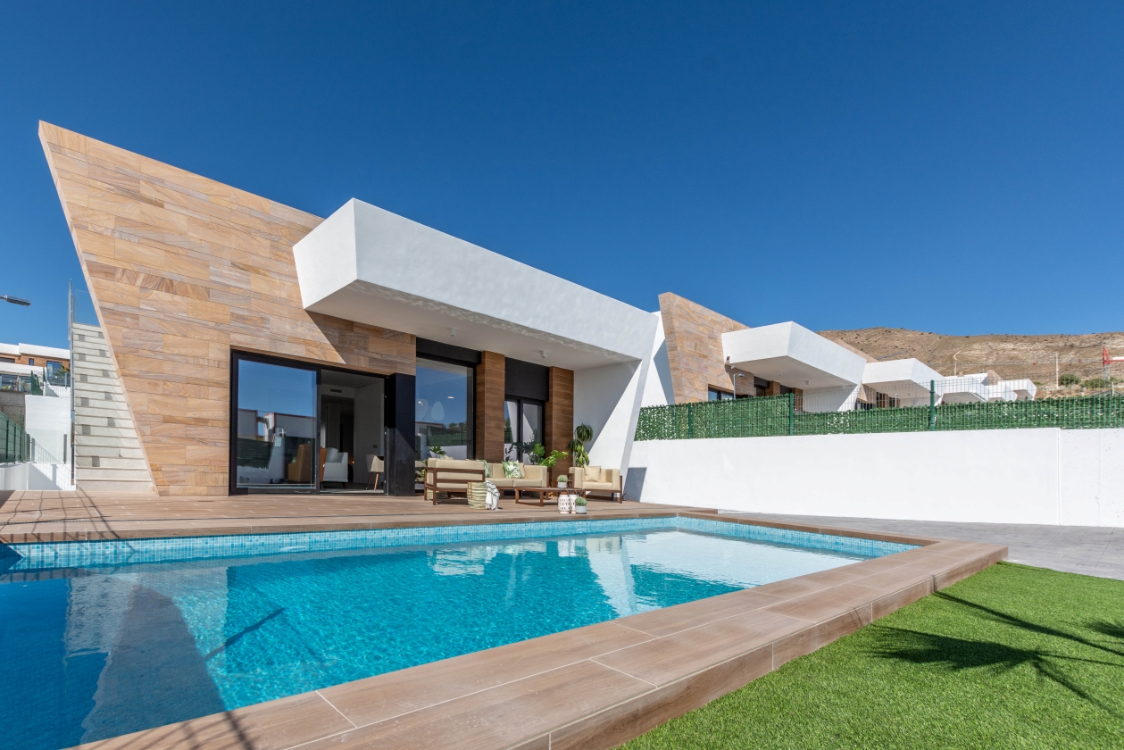 Villa Moderna en venta  con vistas al mar en Finestrat
